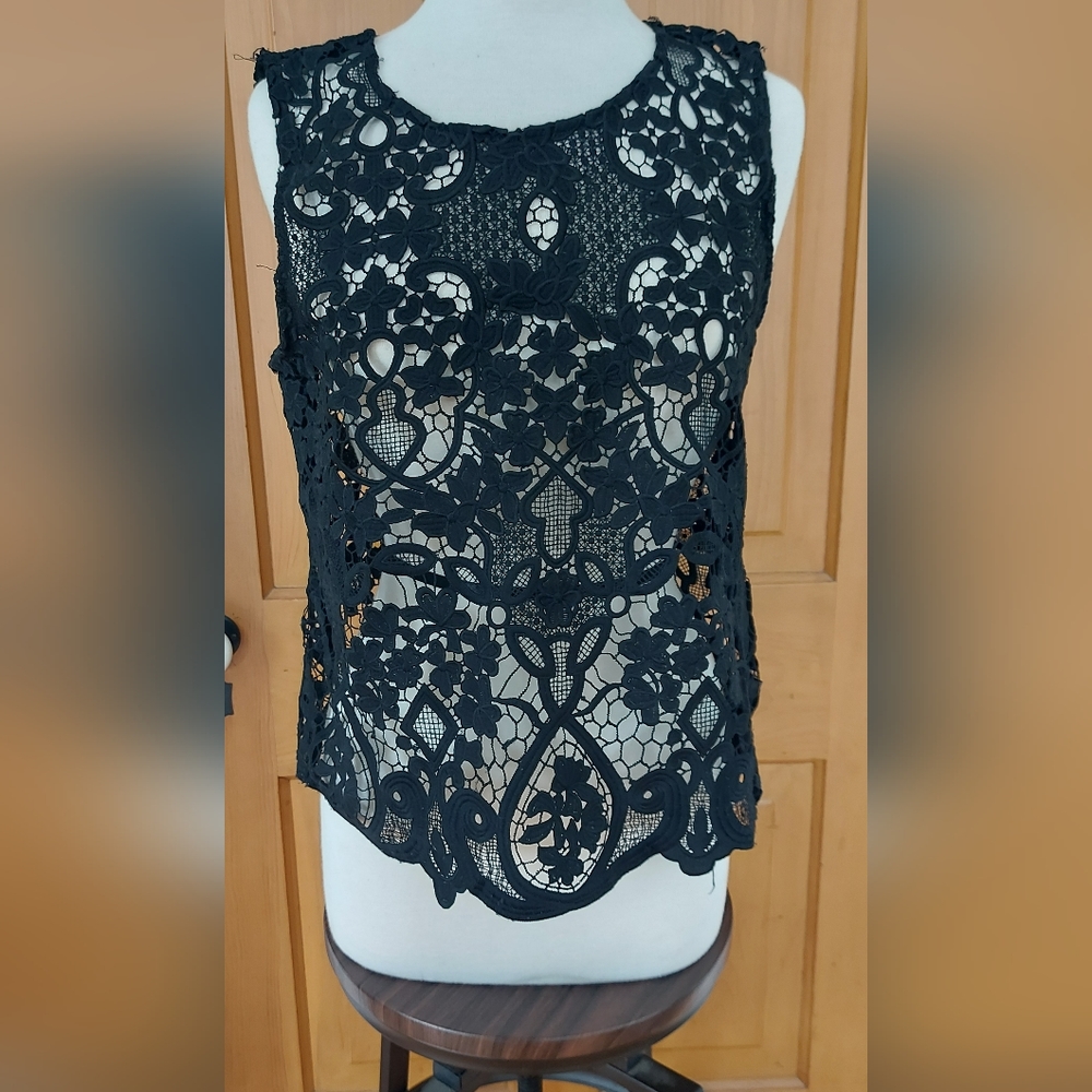 Beautiful Lace Tank Top